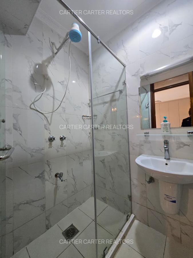 2 Bed Apartment with En Suite at School Lane - 7