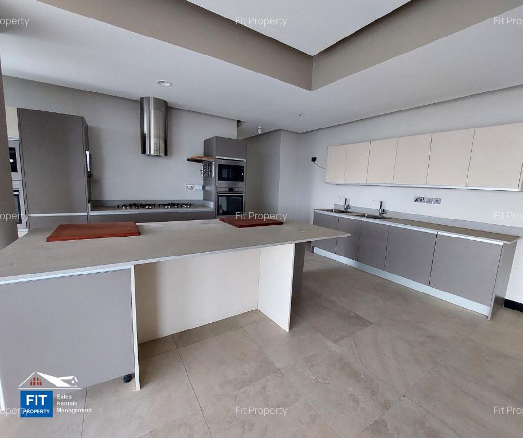 3 Bed Apartment with En Suite in Westlands Area - 5