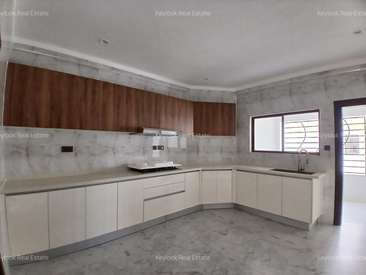3 Bed Apartment with En Suite at Kileleshwa Road - 15