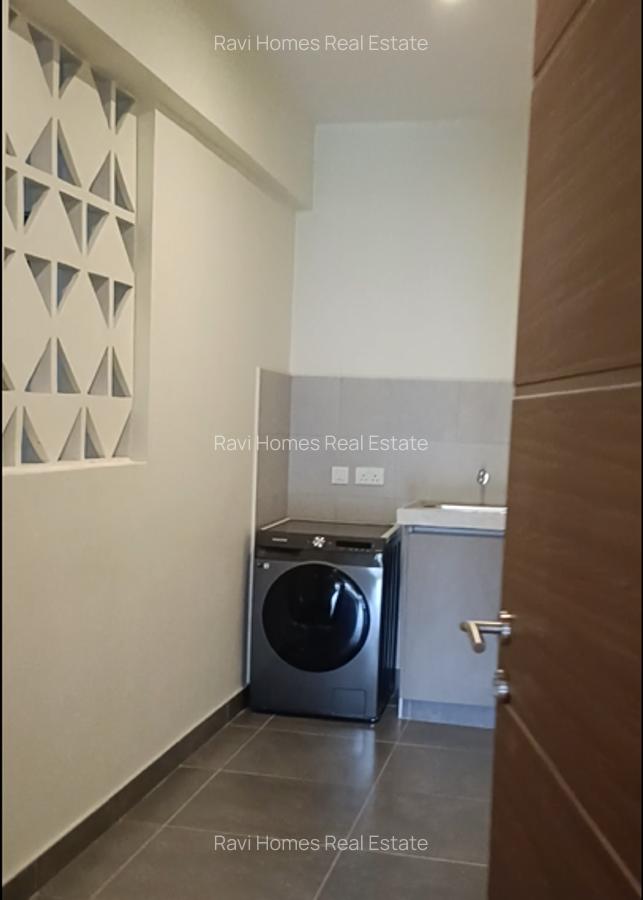 3 Bed Apartment with Swimming Pool in Riverside - 8