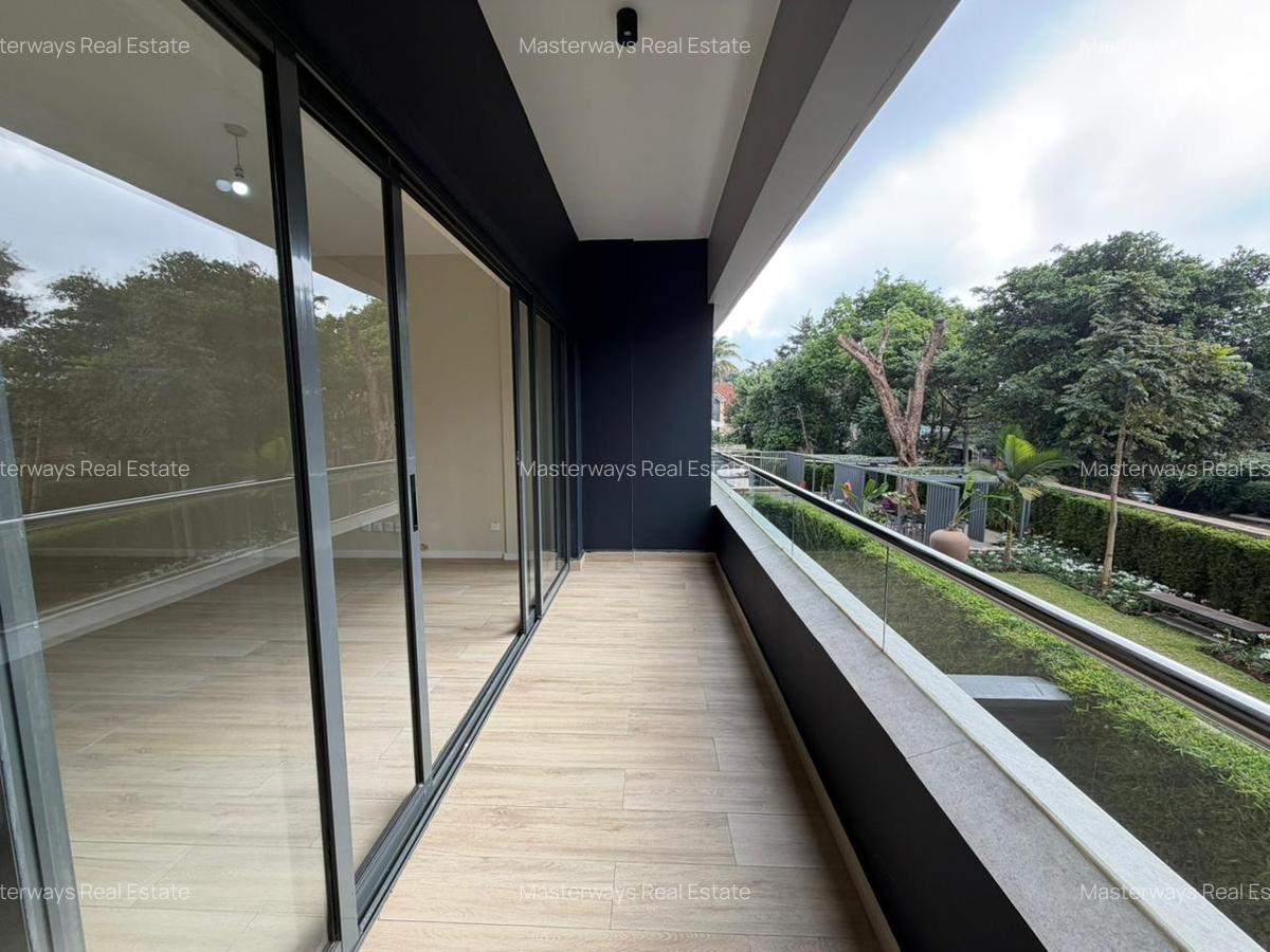 2 Bed Apartment with En Suite in Riverside - 8