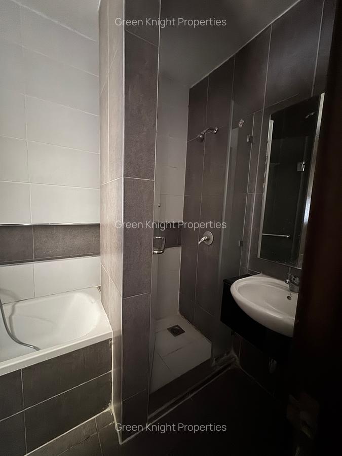 Serviced 3 Bed Apartment with En Suite in Kileleshwa - 12