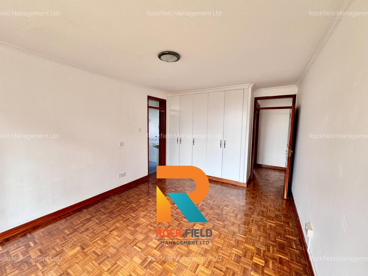 4 Bed Townhouse with En Suite in Rosslyn - 18