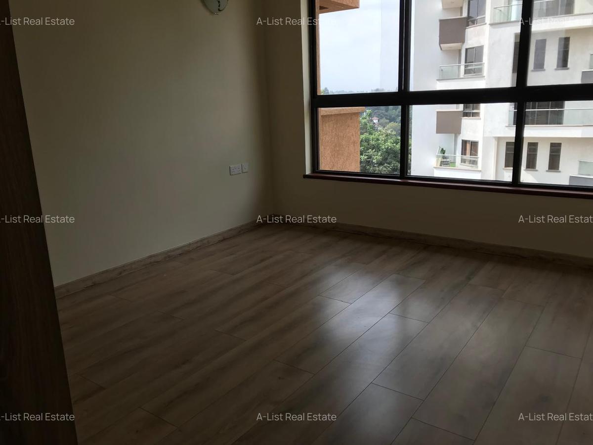 3 Bed Apartment with En Suite at 4Th Parklands - 8