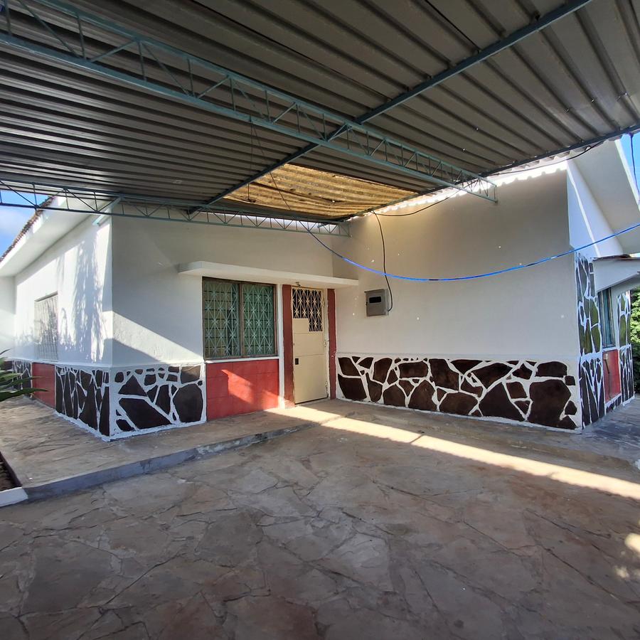 3 Bed House with En Suite at Bamburi Mombasa - 1