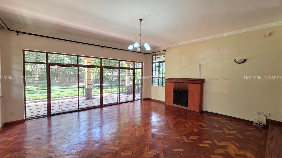 5 Bed Townhouse with En Suite at Old Kitusuru - 11