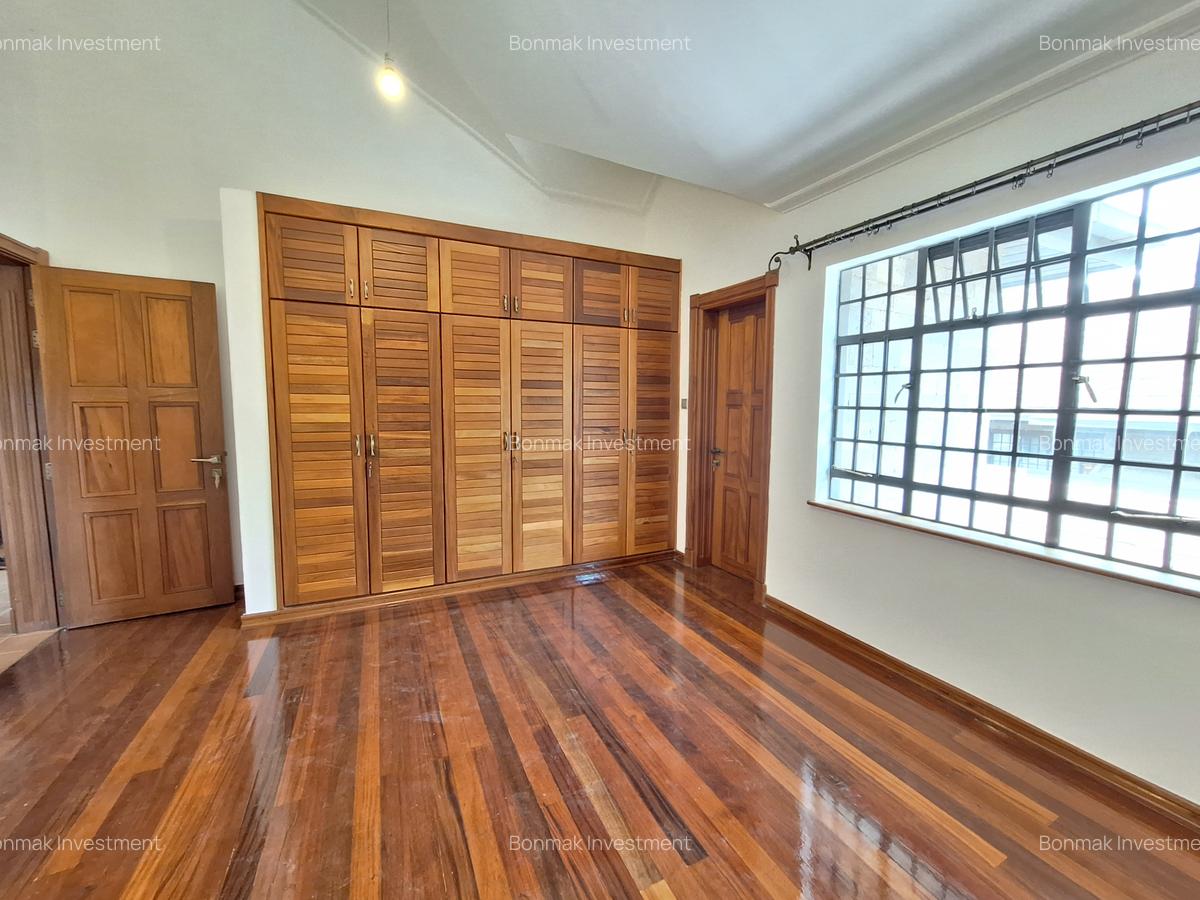 4 Bed Townhouse with En Suite at Peponi Gardens. - 15