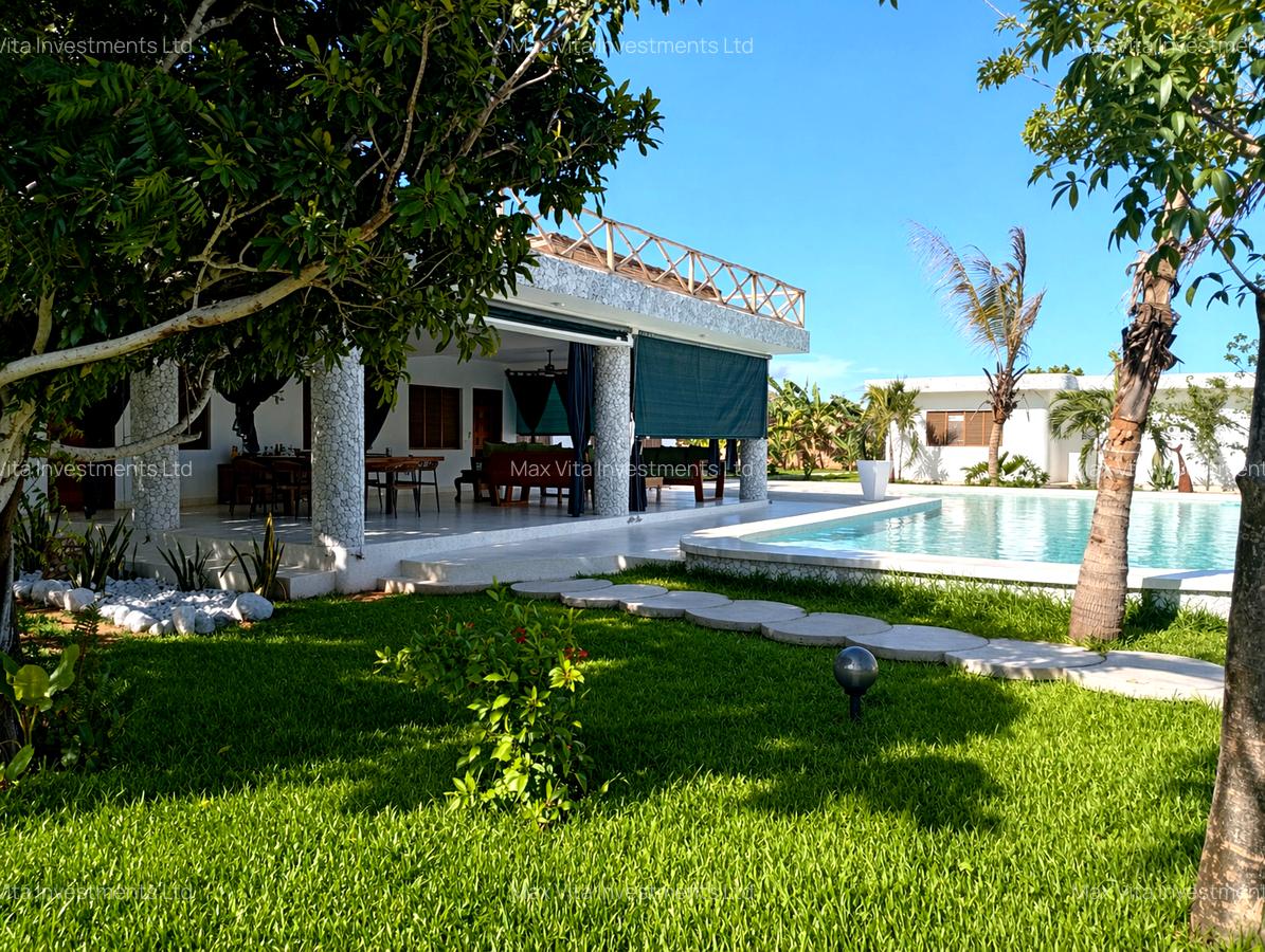 4 Bed Villa with En Suite in Watamu - 5