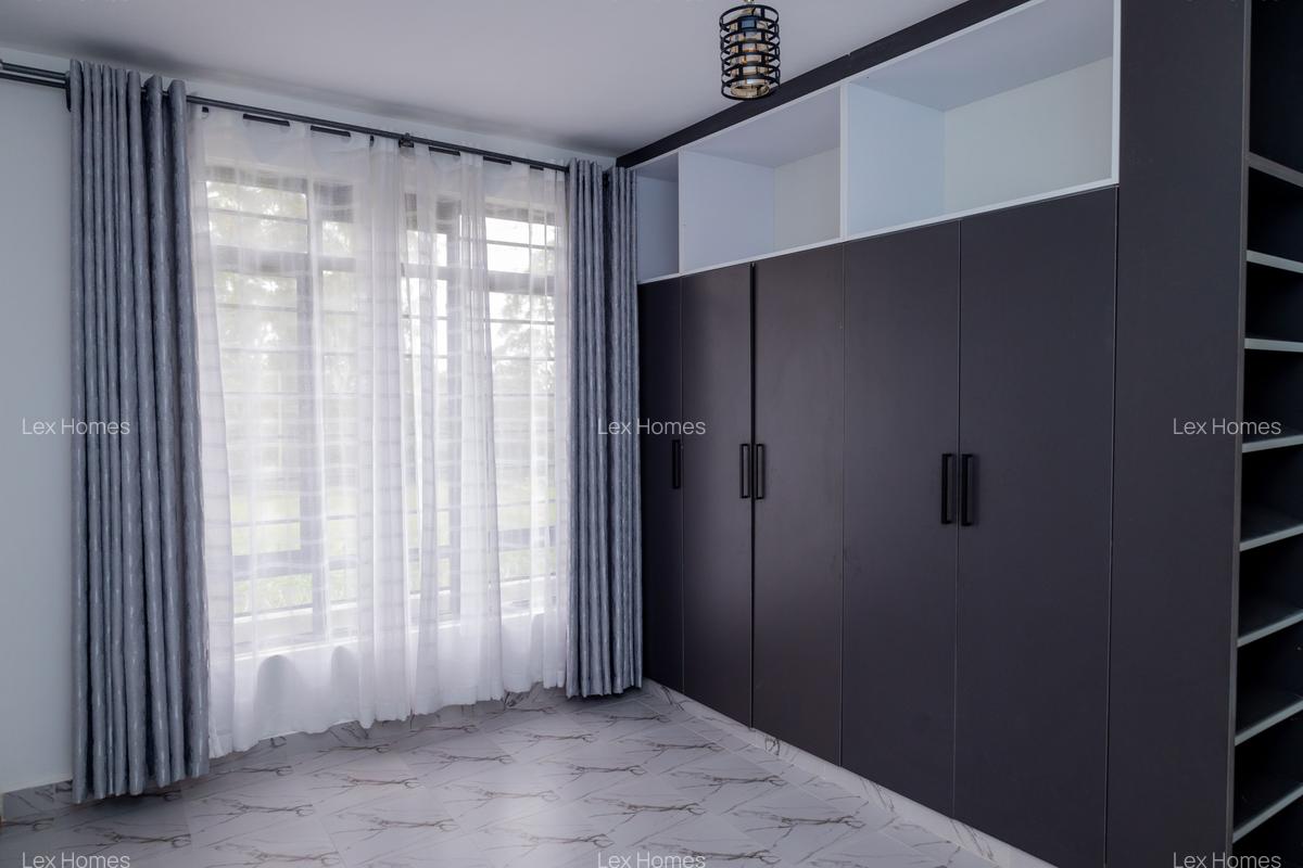 3 Bed House with En Suite at Rimpa - 13