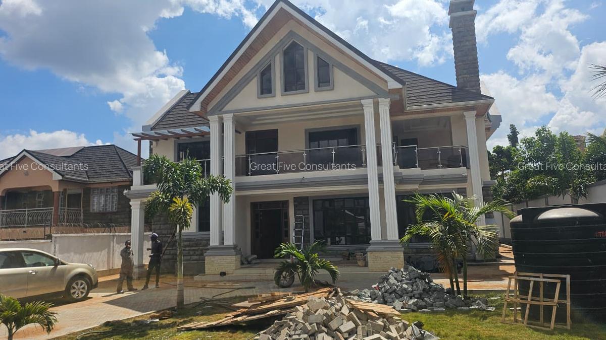5 Bed Villa with En Suite in Kiambu Road - 2