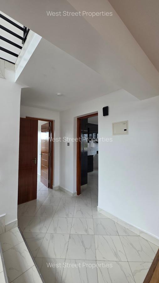 3 Bed Townhouse with En Suite at Arthiriver - 19