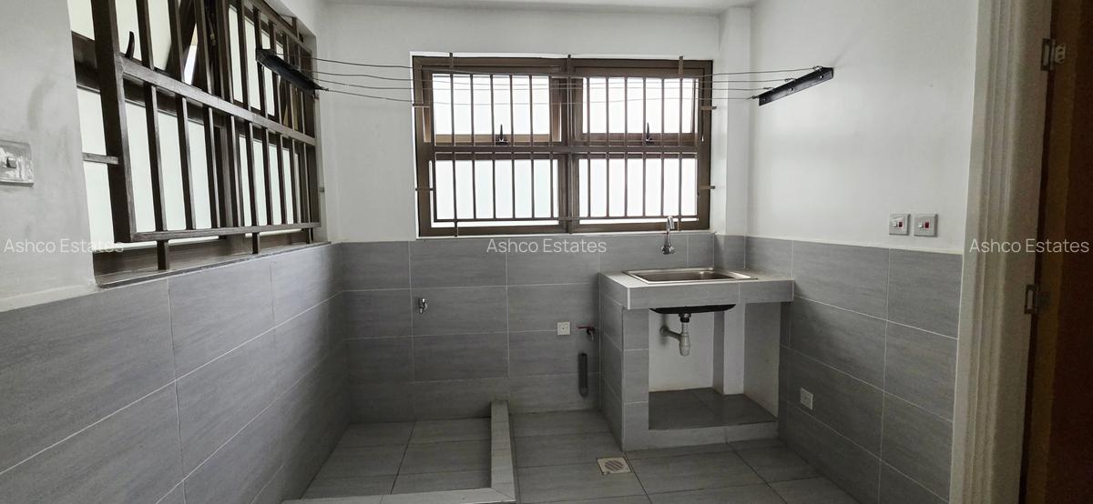 3 Bed Apartment with En Suite in Lavington - 6