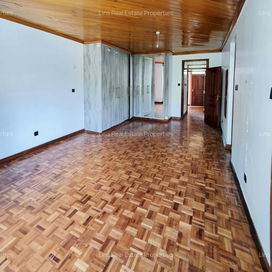 5 Bed Townhouse with En Suite in Lavington - 8