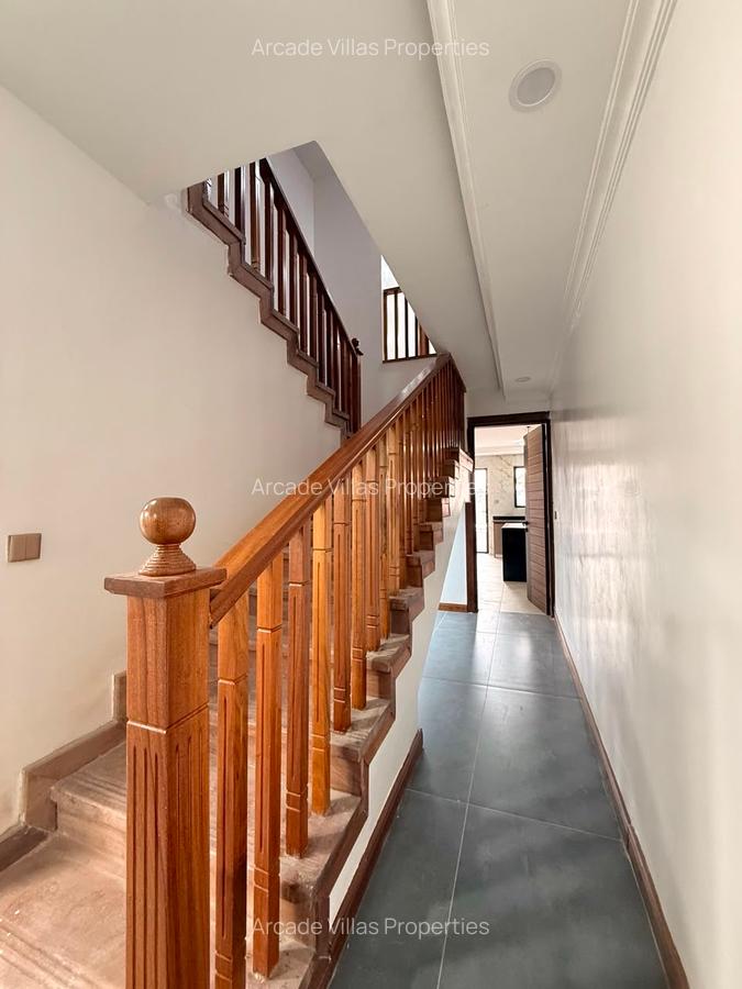 5 Bed Apartment with En Suite in Kilimani - 3