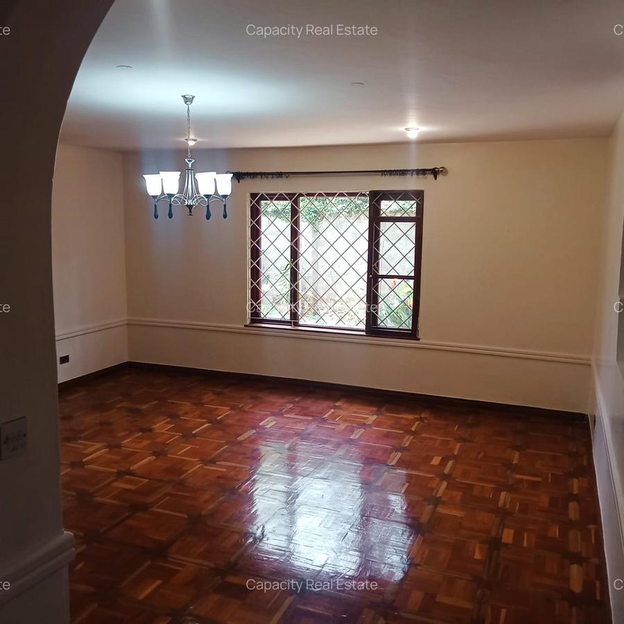 4 Bed Villa with En Suite in Runda - 15