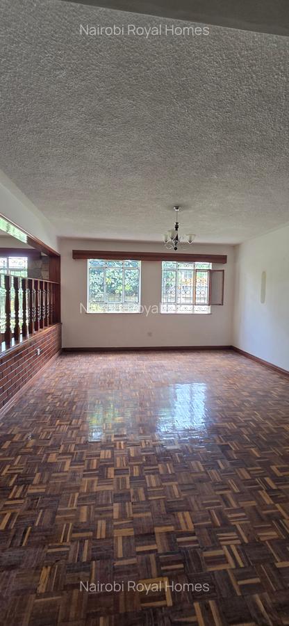 6 Bed House with En Suite at Nyari Redhil Close - 11