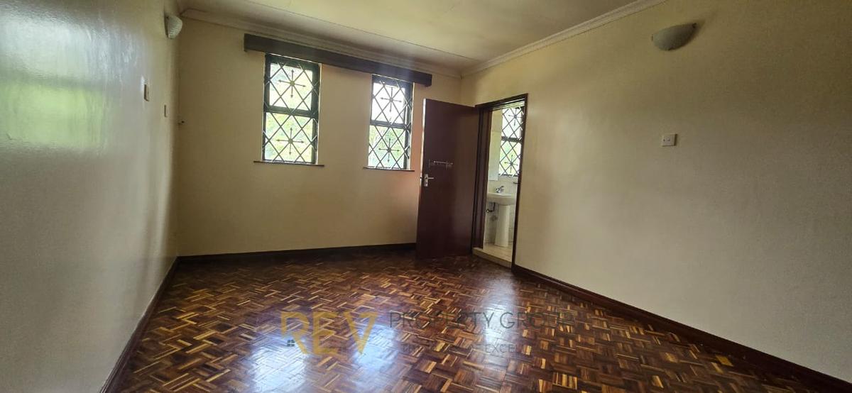 5 Bed House with En Suite in Muthaiga - 11