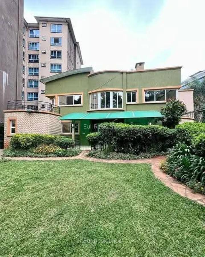 4 Bed Townhouse with En Suite at Riverside Drive - 1