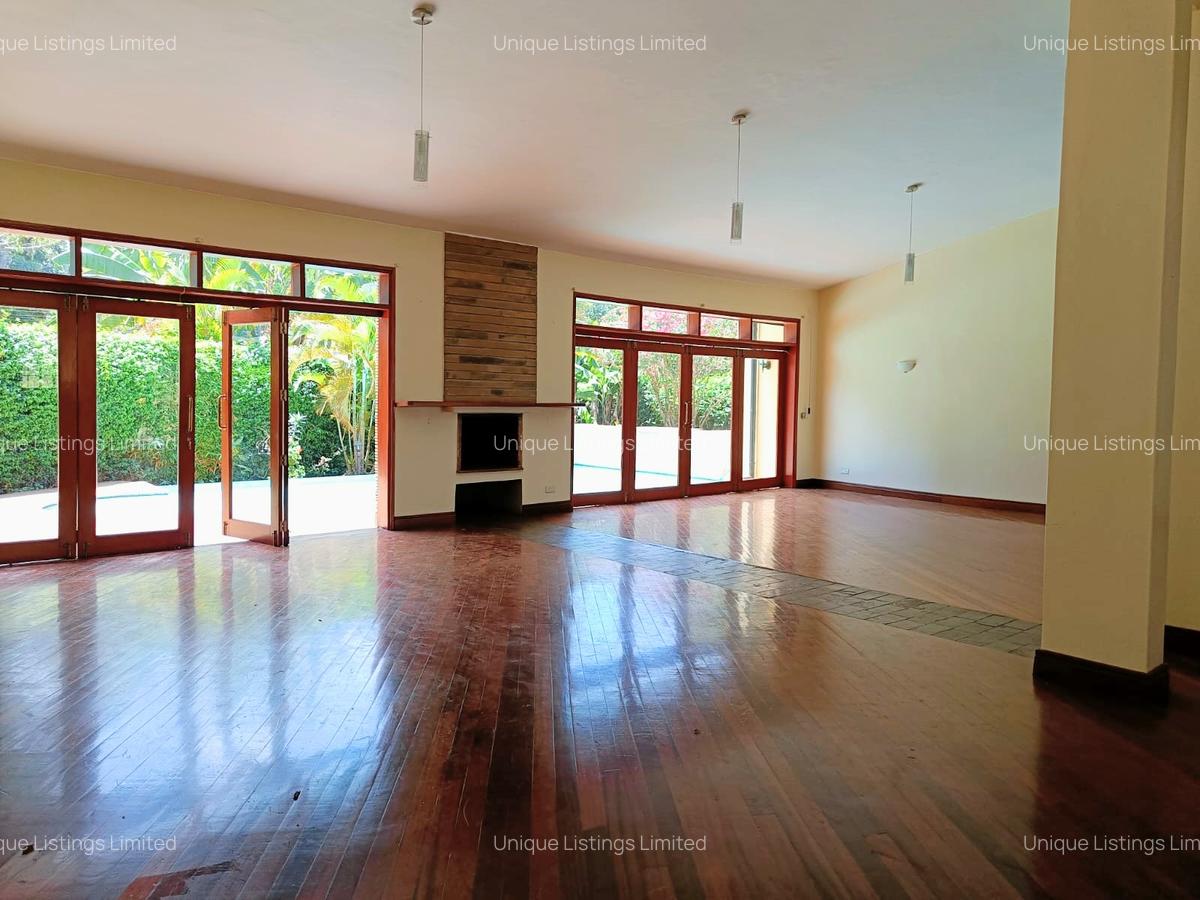 4 Bed House with En Suite in Runda - 4