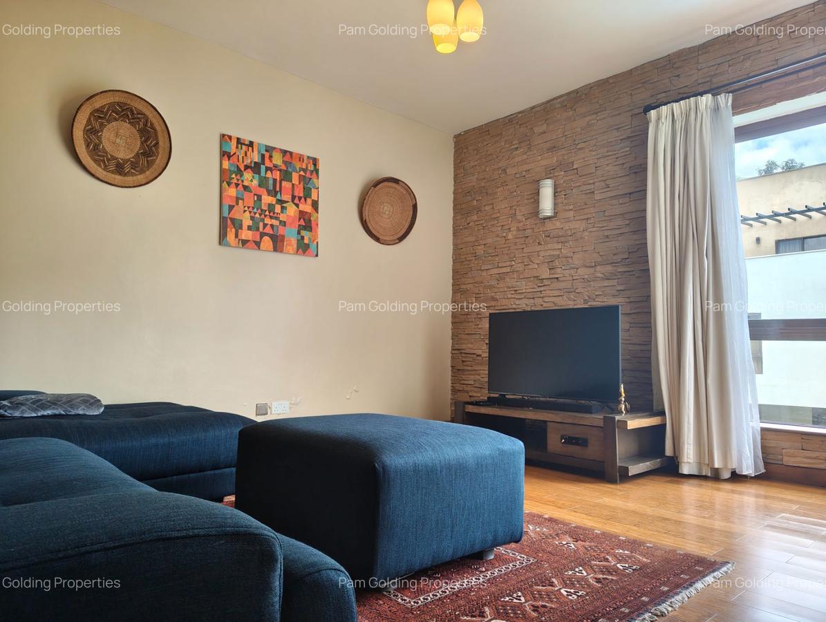 1 Bed Apartment with En Suite in Lavington - 4