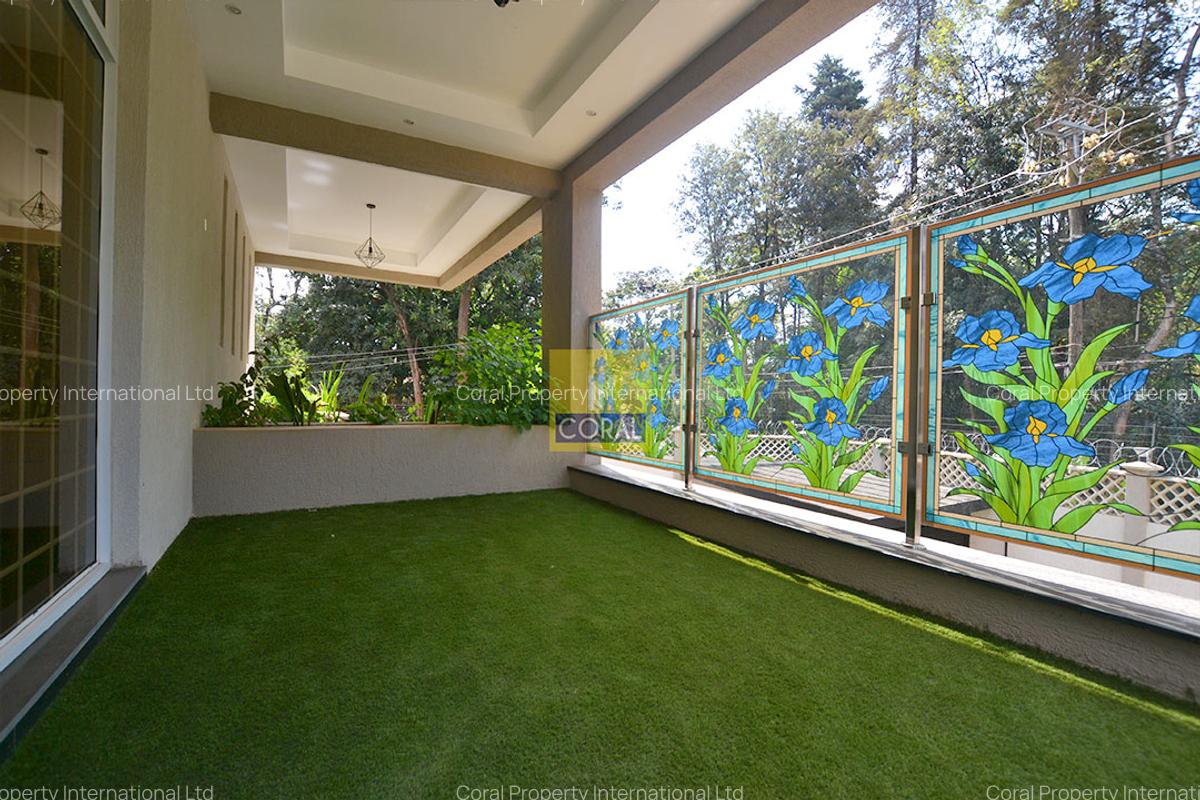 4 Bed Townhouse with Garden in Spring Valley - 15