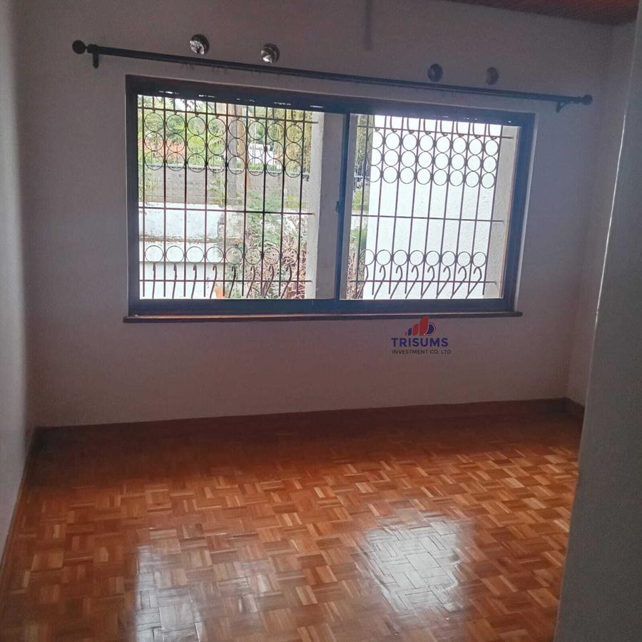 5 Bed Townhouse with En Suite at Westland - 20