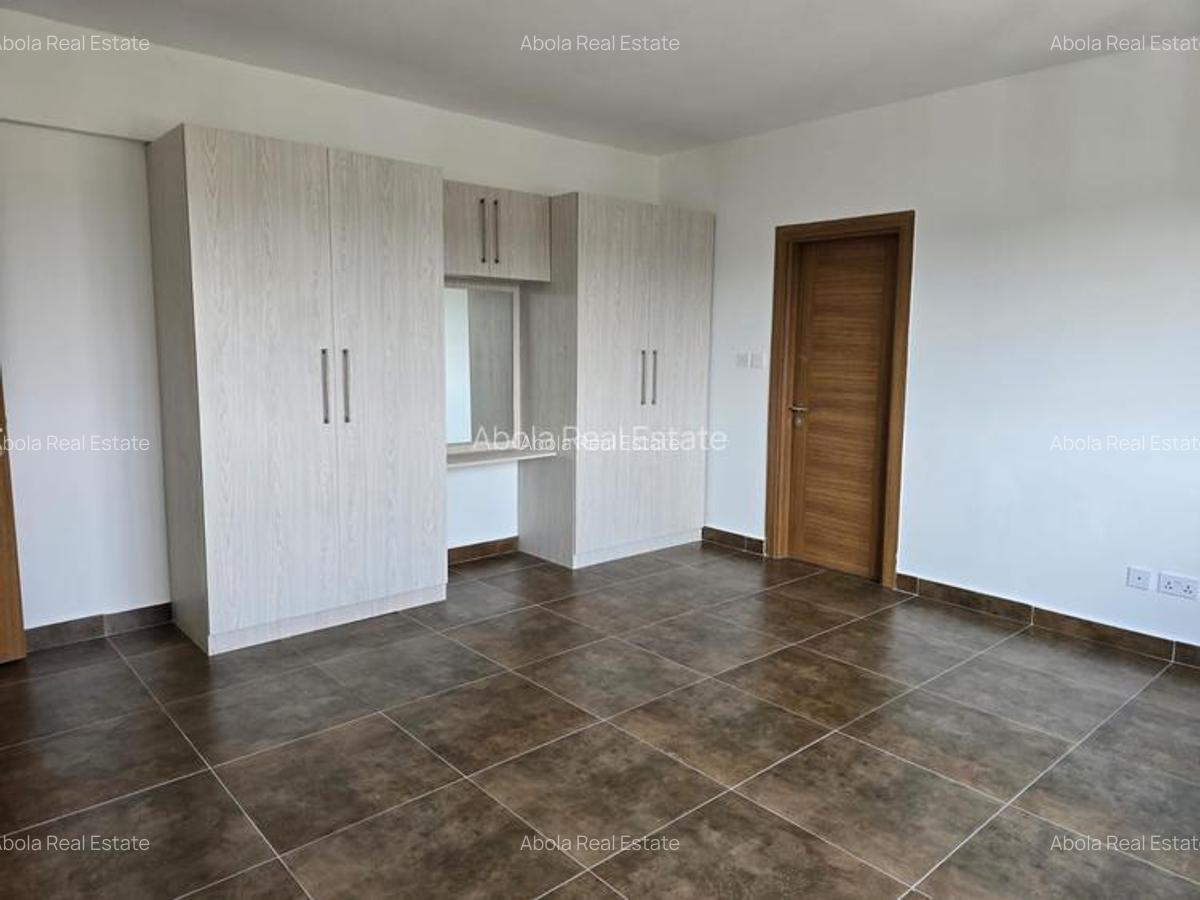 3 Bed Apartment with En Suite in Westlands Area - 9