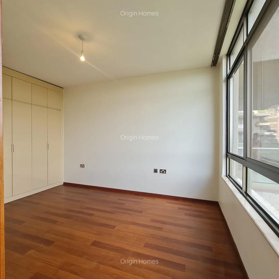 3 Bed Apartment with En Suite at Parklands Road - 11