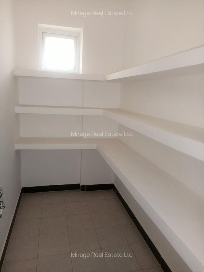 2 Bed Apartment with Swimming Pool in Lavington - 4