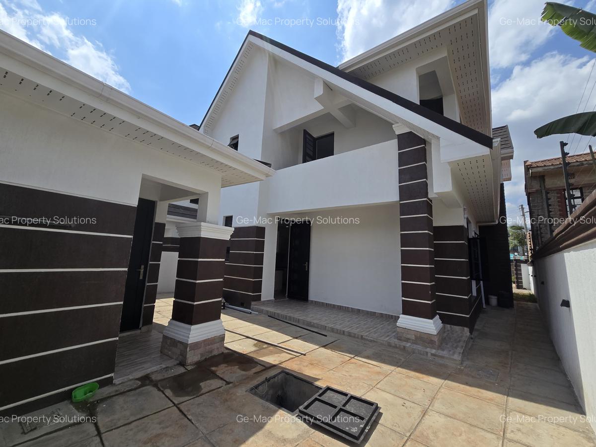 4 Bed House with En Suite in Membley - 10