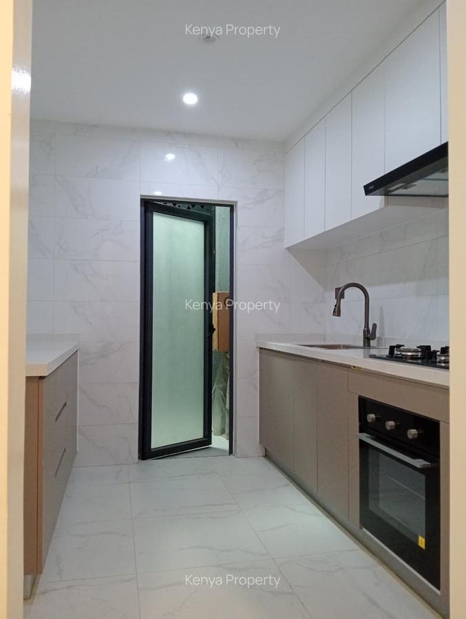 3 Bed Apartment with En Suite at School Groove - 15