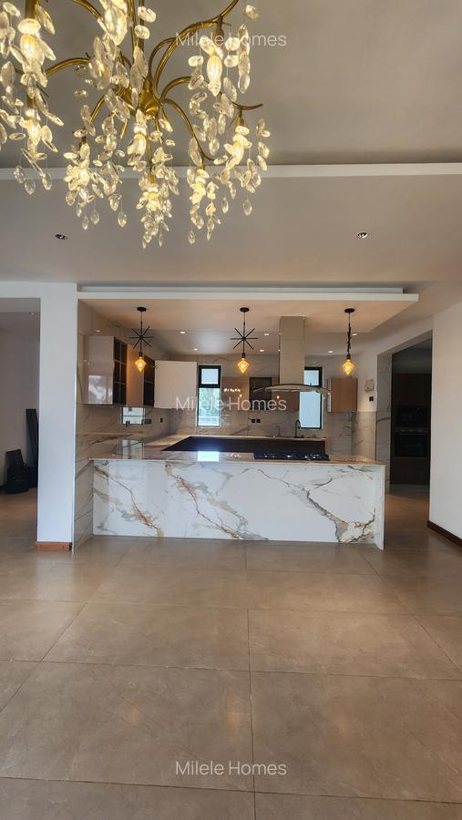 Serviced 3 Bed Apartment with En Suite at Riverside Drive - 5