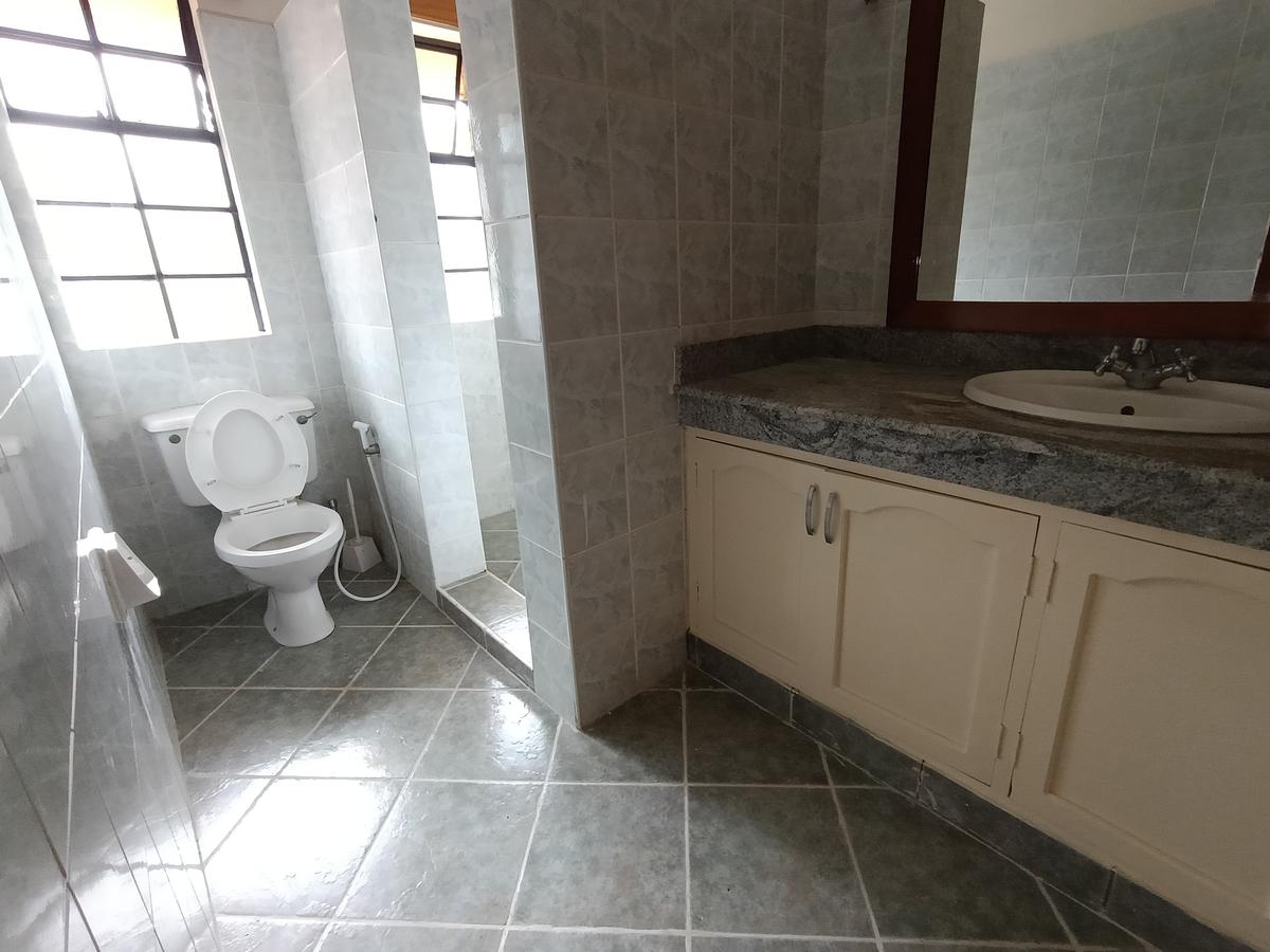 4 Bed House with En Suite at Runda - 8