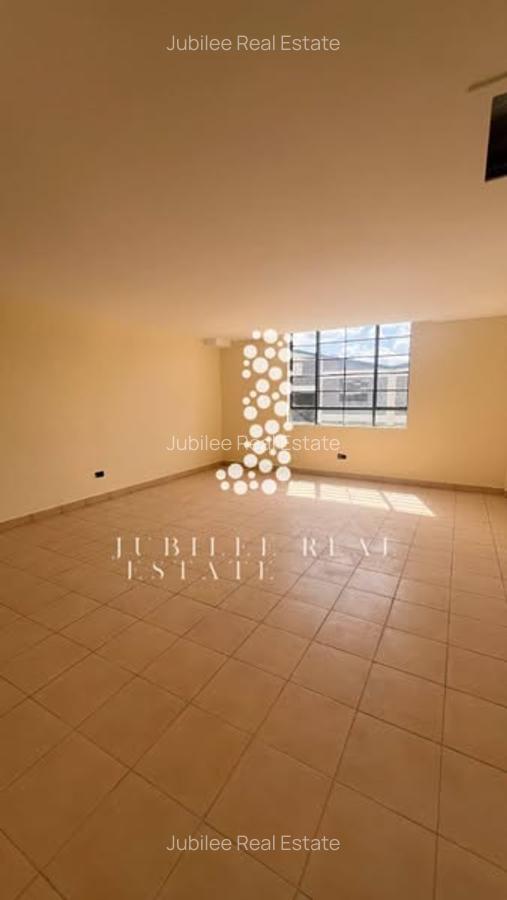 5,167 ft² Warehouse with Service Charge Included in Athi River - 5