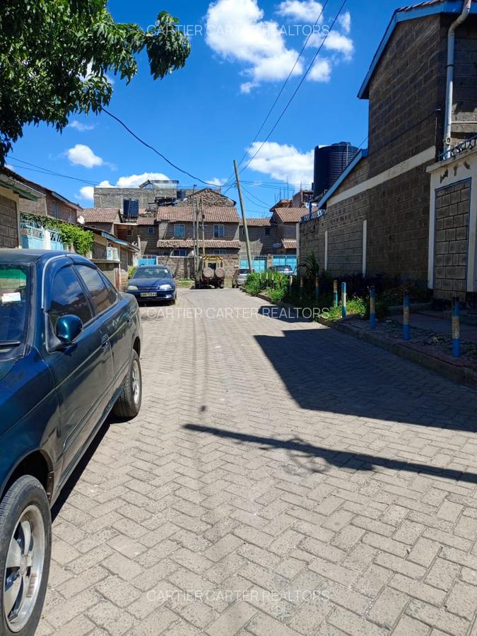 3 Bed House with Swimming Pool in Komarock - 6