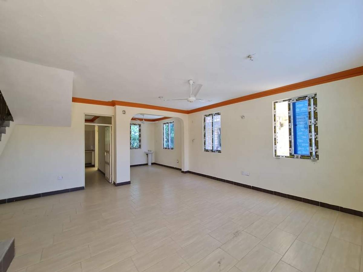 3 Bed Apartment with En Suite at Mt Kenya - 17