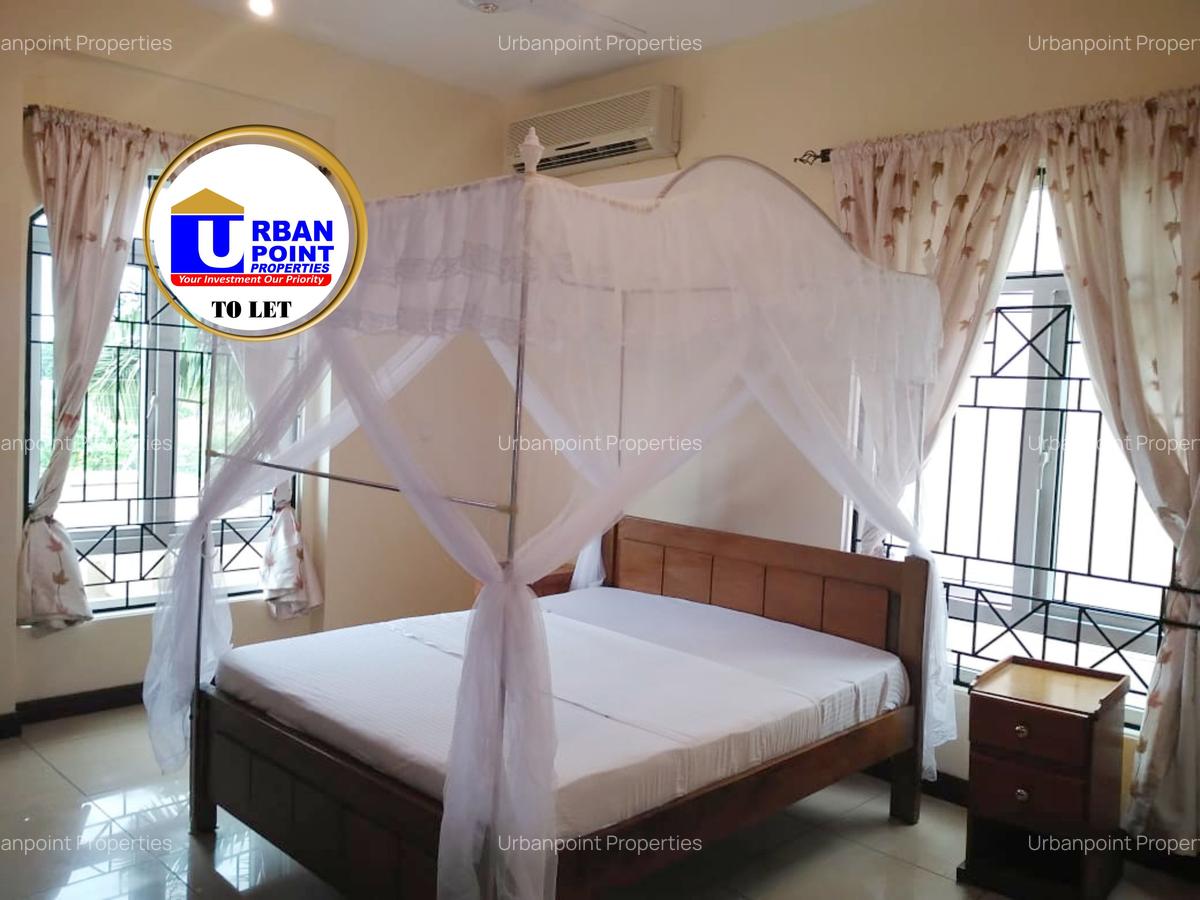 5 Bed Villa with En Suite in Nyali Area - 5