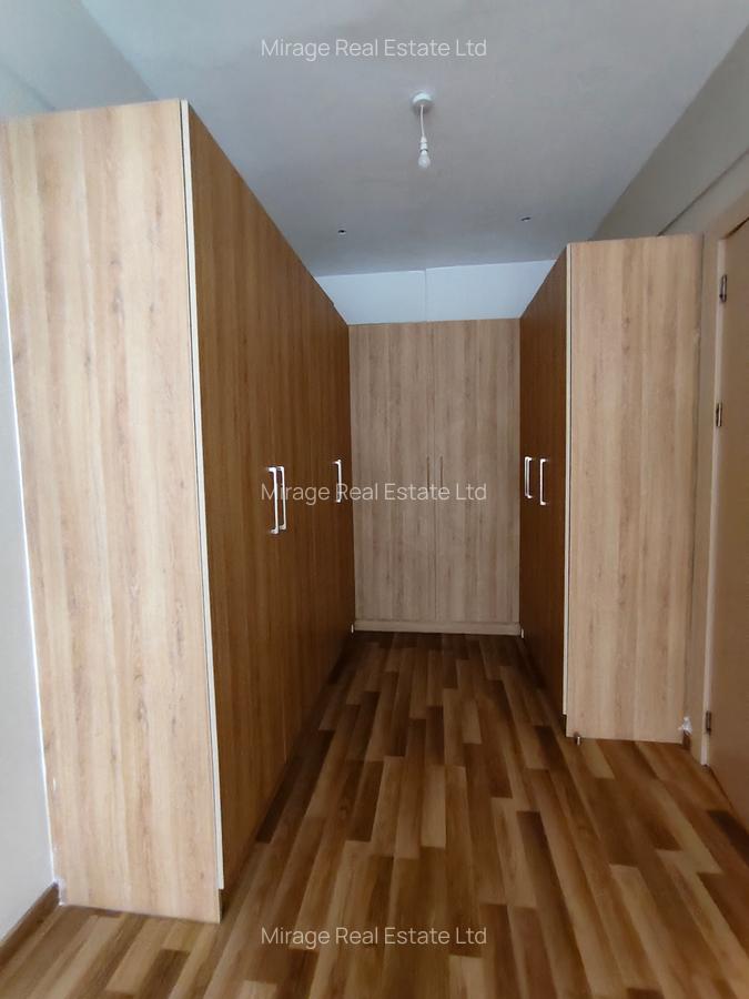 4 Bed Apartment with Swimming Pool in Parklands - 13