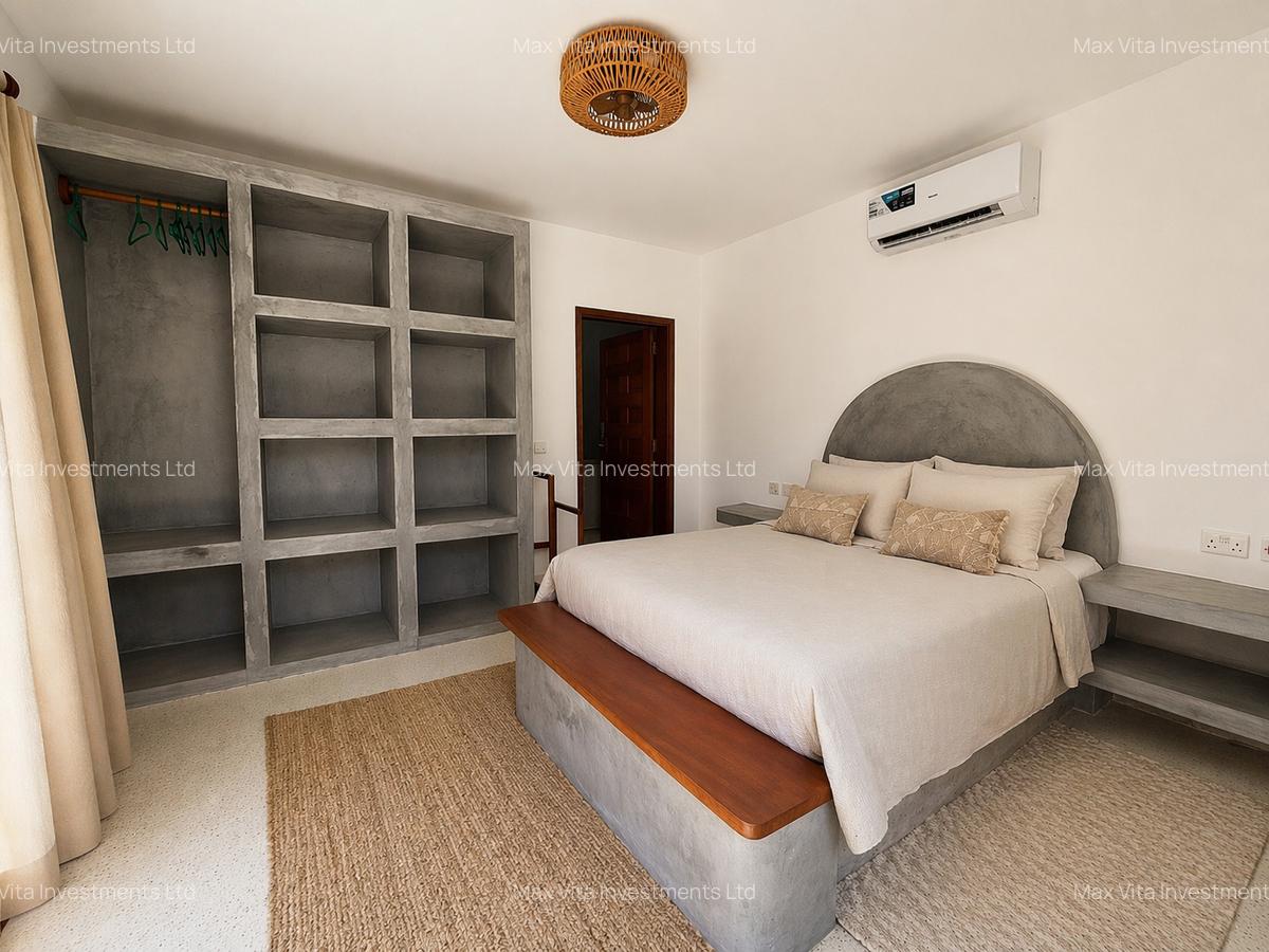 4 Bed Villa with En Suite in Watamu - 17