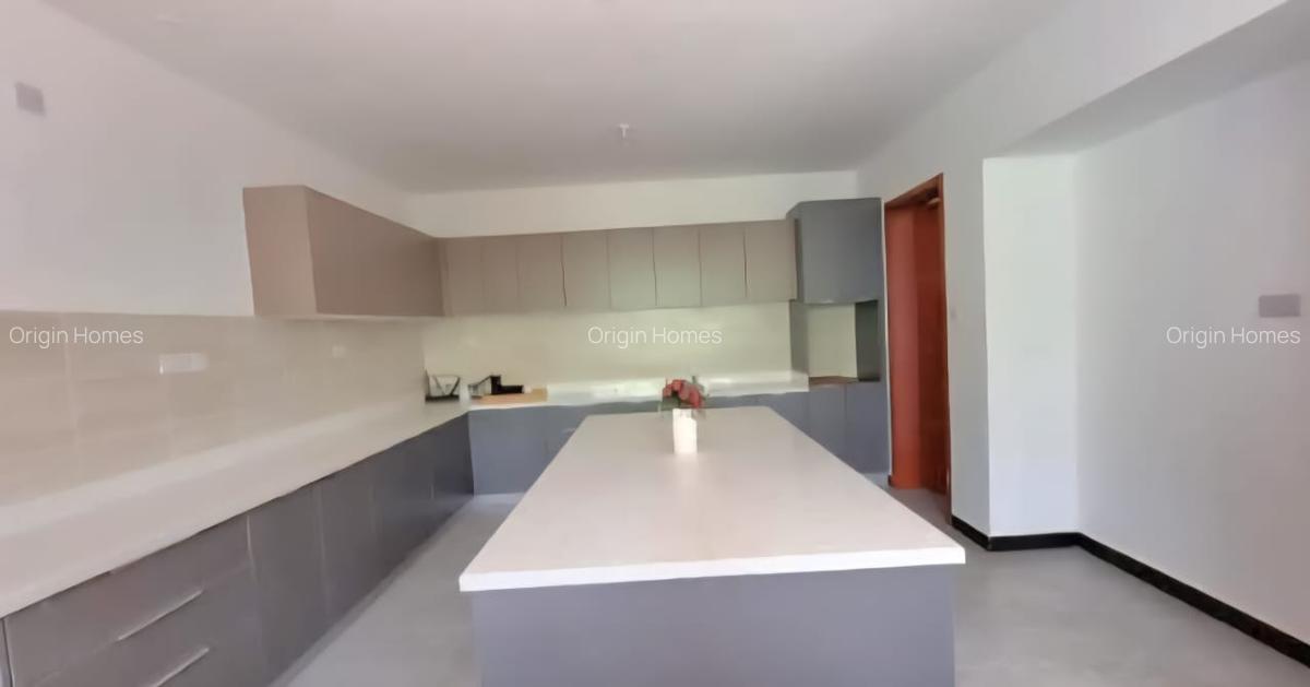 5 Bed Townhouse with En Suite at Karen - 19