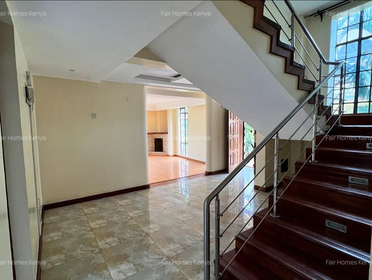 5 Bed Townhouse with En Suite at Lavington Green - 7