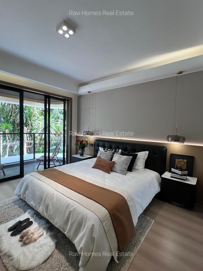 4 Bed Apartment with En Suite - 8