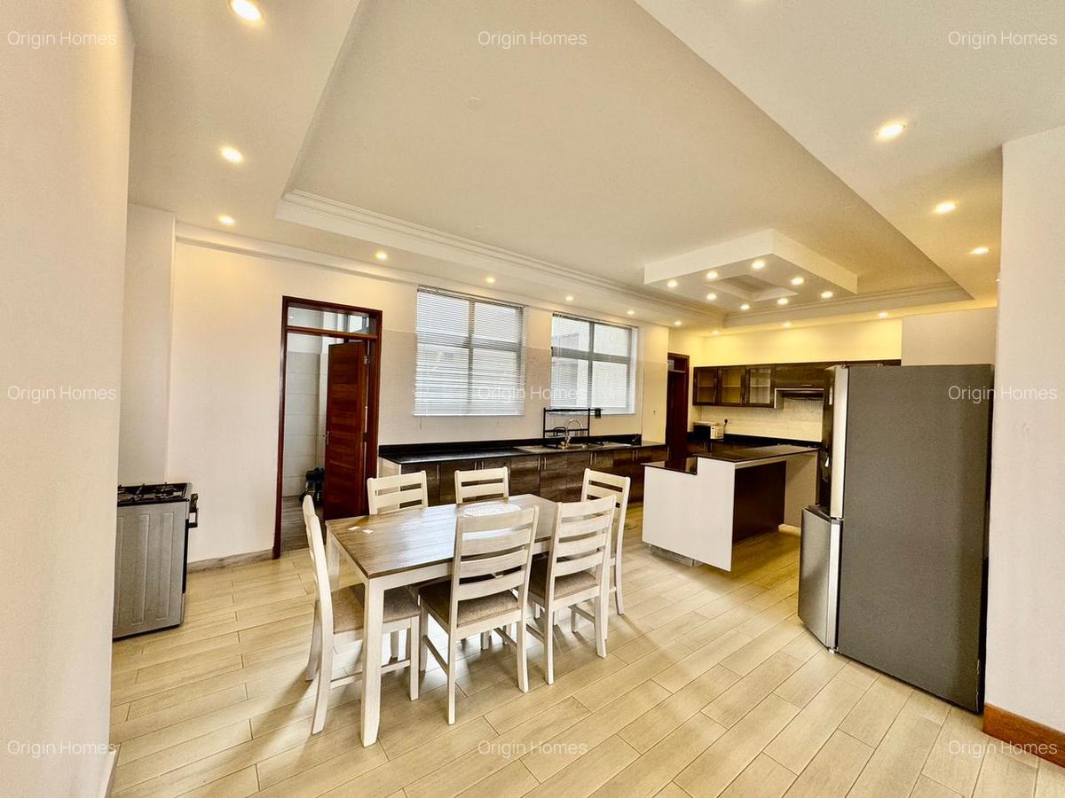 4 Bed Apartment with En Suite at General Mathenge - 14