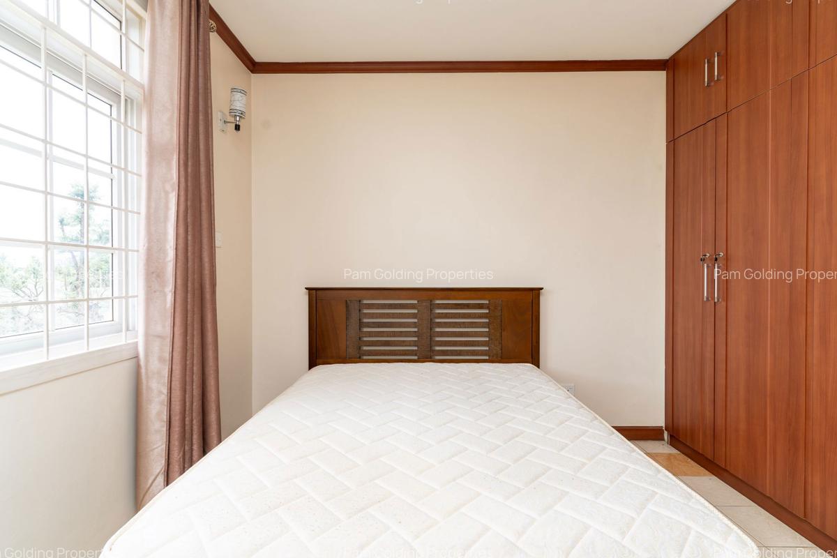2 Bed Apartment with En Suite in Parklands - 11