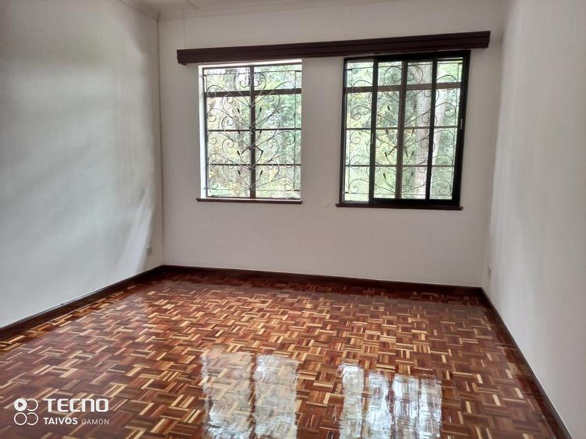 4 Bed Townhouse with En Suite in Westlands Area - 19