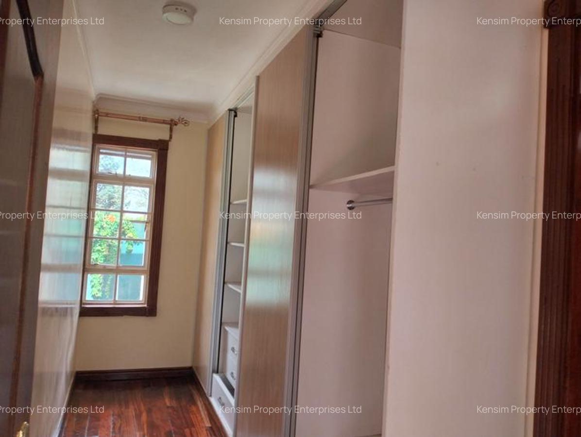 4 Bed Townhouse with En Suite in Kyuna - 18