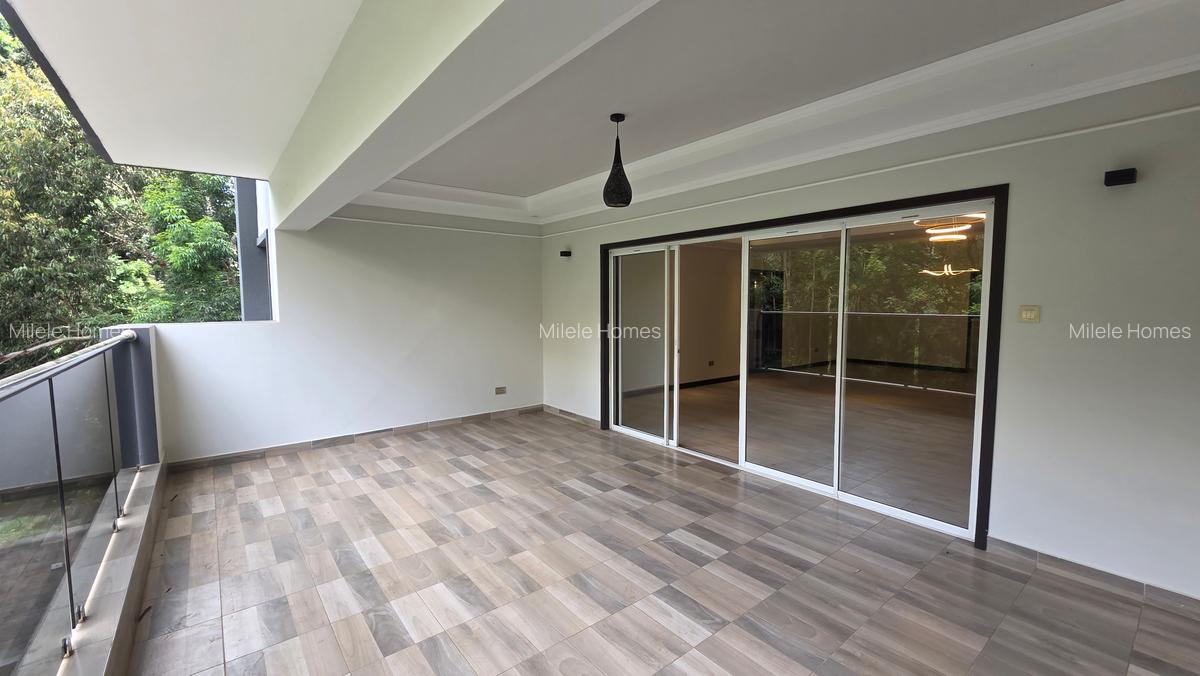 Serviced 3 Bed Apartment with En Suite at Riverside Drive - 14