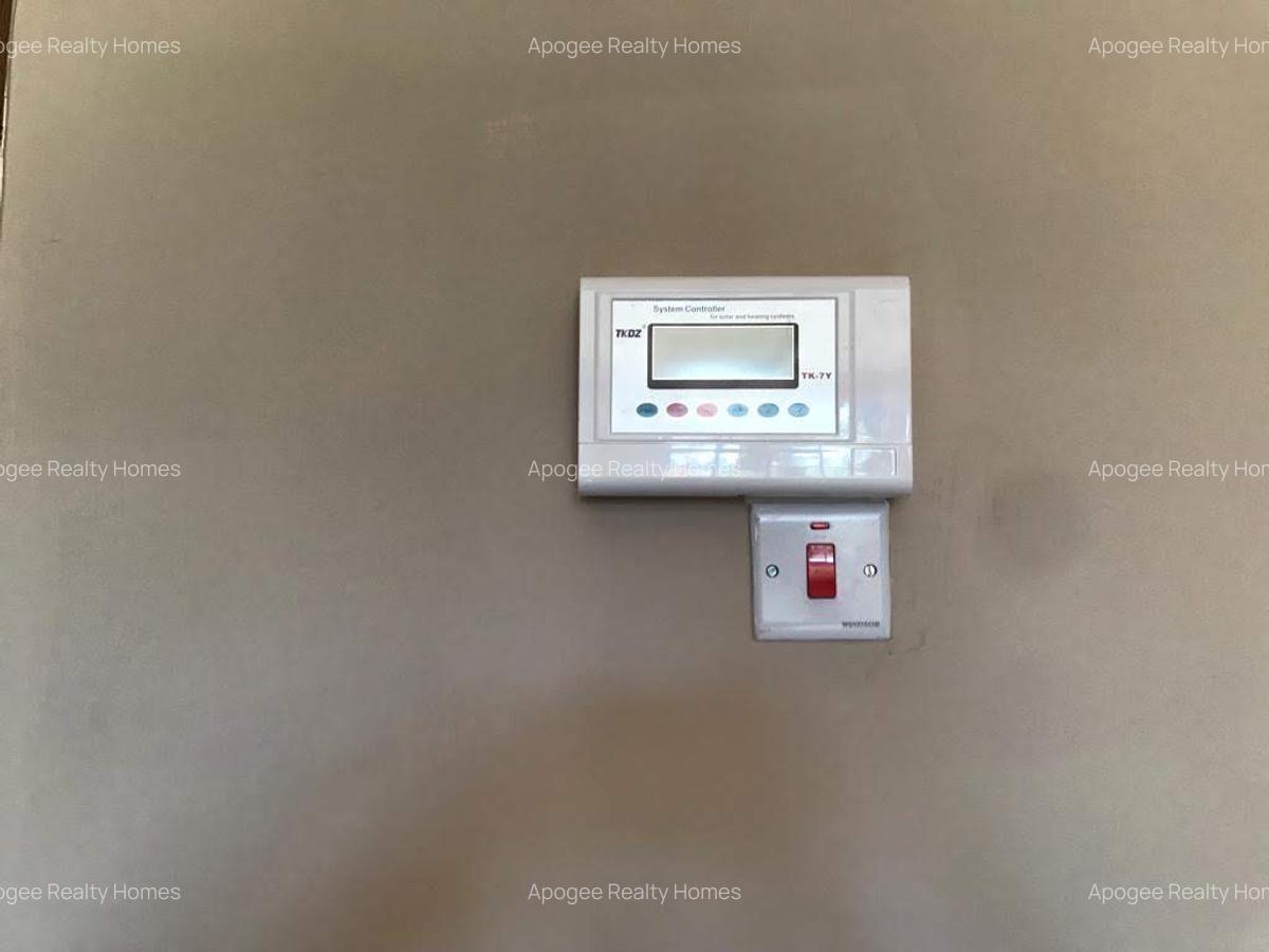 4 Bed House with En Suite at Fourways Junction Estate - 16