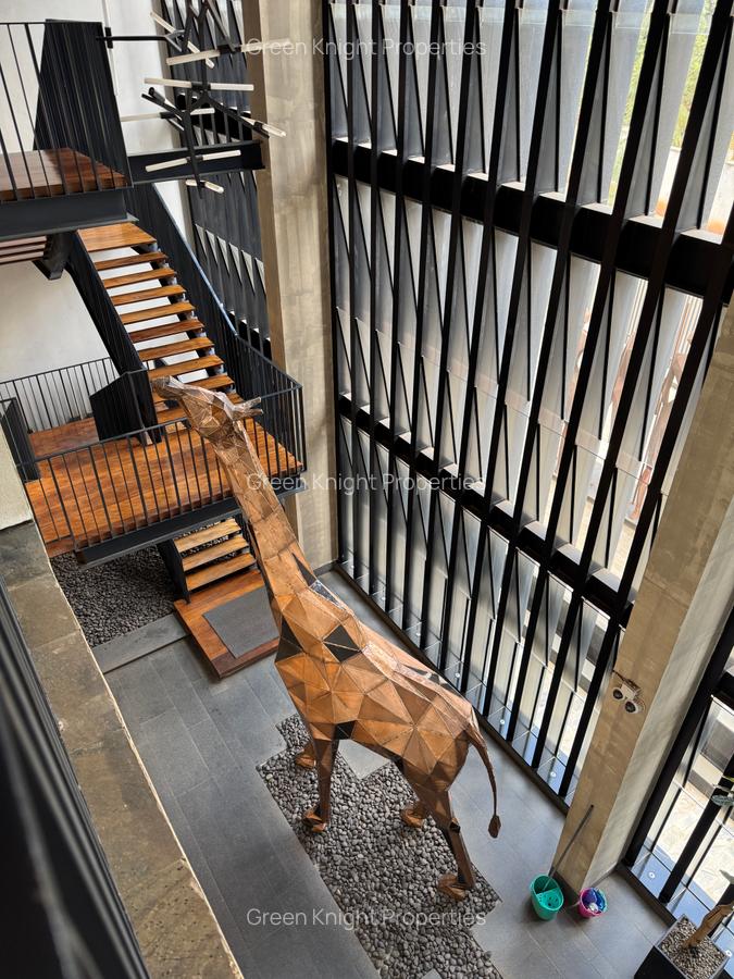 Serviced 2 Bed Apartment with En Suite in Kilimani - 12