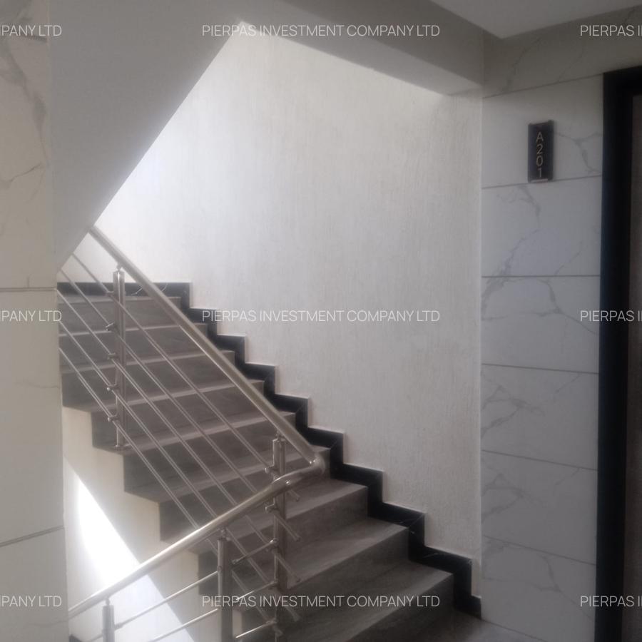 Serviced 3 Bed Apartment with En Suite in Riverside - 17